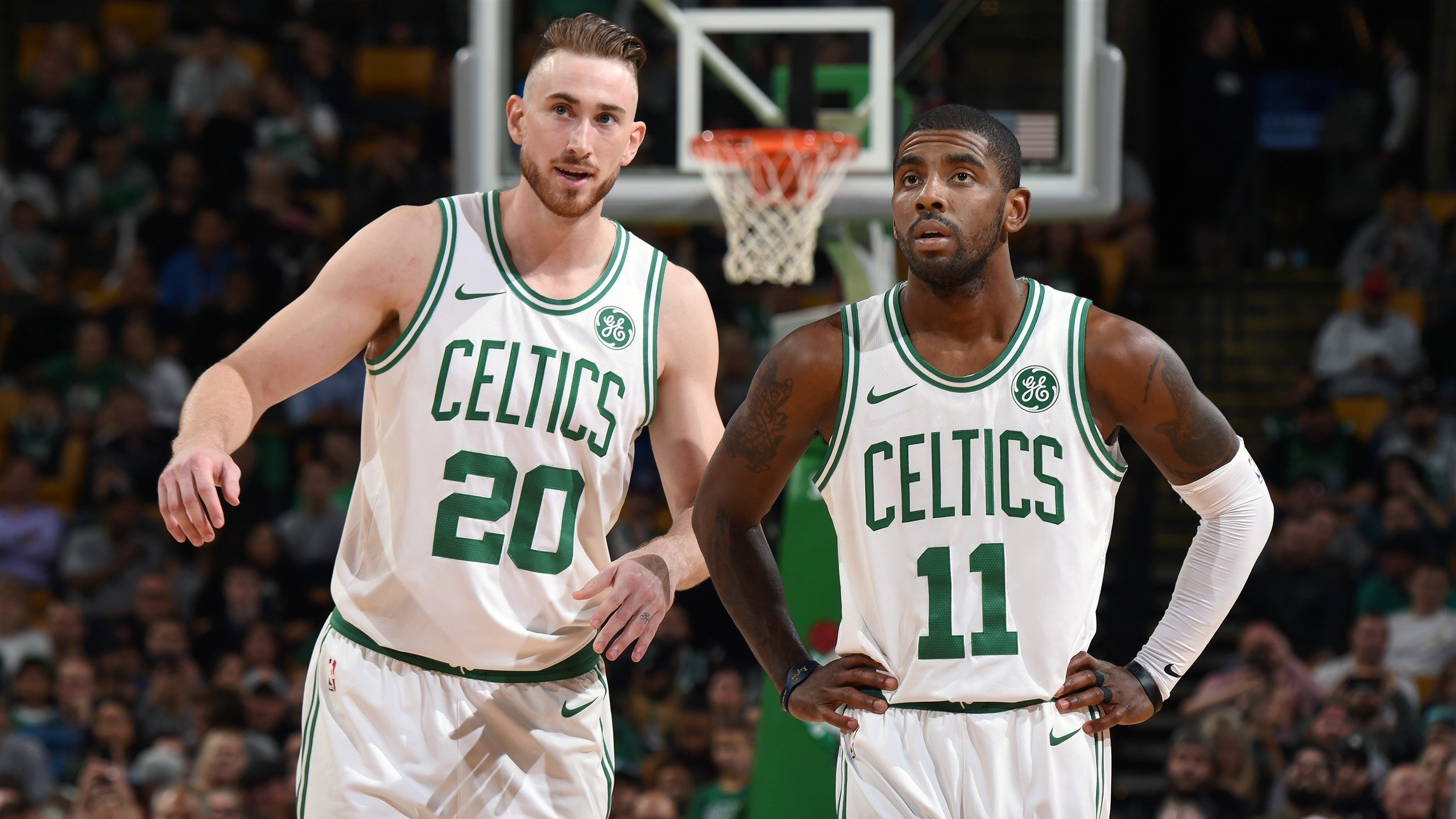 开云足球直播-欧冠淘汰赛撞车NBA？当湖人拿下独行侠引爆全网，我们该思考什么